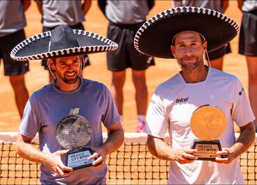 Santiago González es el primer mexicano en ganar el México City Open; levanta el título de dobles