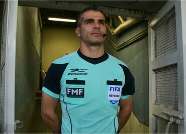 El árbitro Fernando Hernández cumplió su sanción tras la agresión al jugador de León; así terminó su castigo