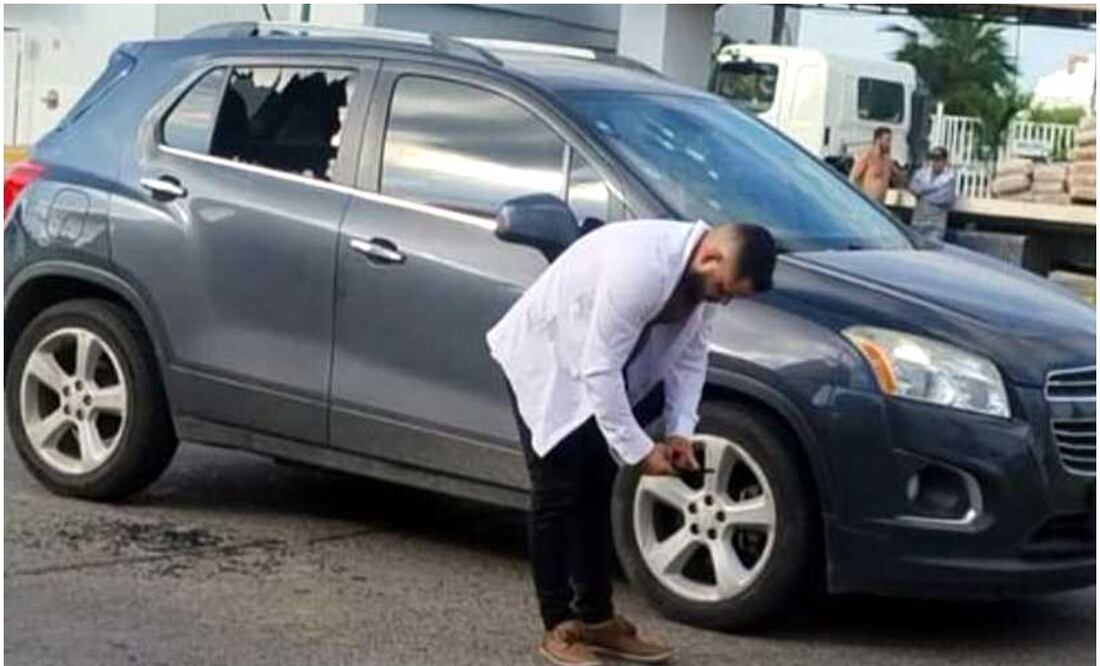 Este 19 de septiembre de 2024 atacaron y asesinaron al comandante de la Policía Municipal de Mazatlán, Sinaloa, Jesús Eduardo Paredes Galindo. Foto X (@Eco1_LVM)