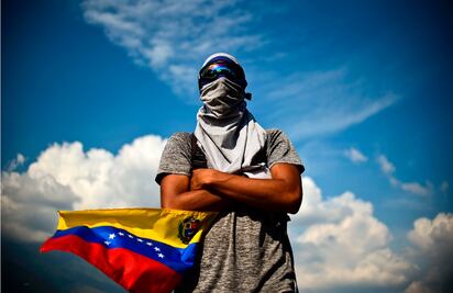 Convoca El Salvador a cancilleres de CELAC a cita urgente sobre Venezuela