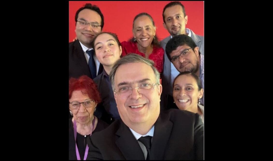 Ebrard tuvo un encuentro con otros miembros de la comunidad mexicana residente en Japón, incluyendo una visita al taco truck “La Cabina Tokyo”, propiedad de un restaurantero mexicano. Foto: @m_ebrard