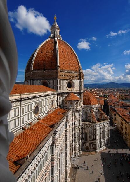 Día del libro, el beso, la bici y otras cosas que se celebran en abril