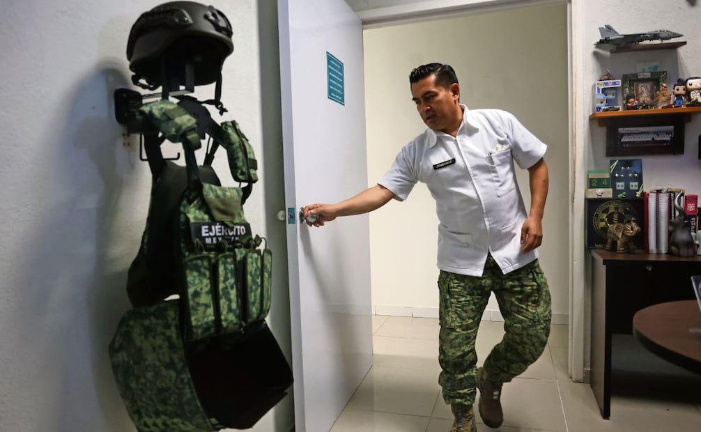 El teniente coronel Carlos Alberto Jiménez encabeza el programa Fuerza en Situación de Alerta, que se imparte desde hace tres años. Foto: Luis Camacho / EL UNIVERSAL