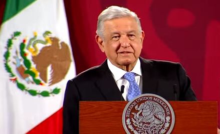 Analiza AMLO transmitir informe de labores sin violar veda electoral