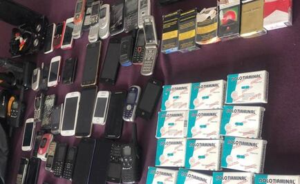 41 celulares, 60 cajas de medicinas y armas, lo decomisado en tianguis de Tulyehualco
