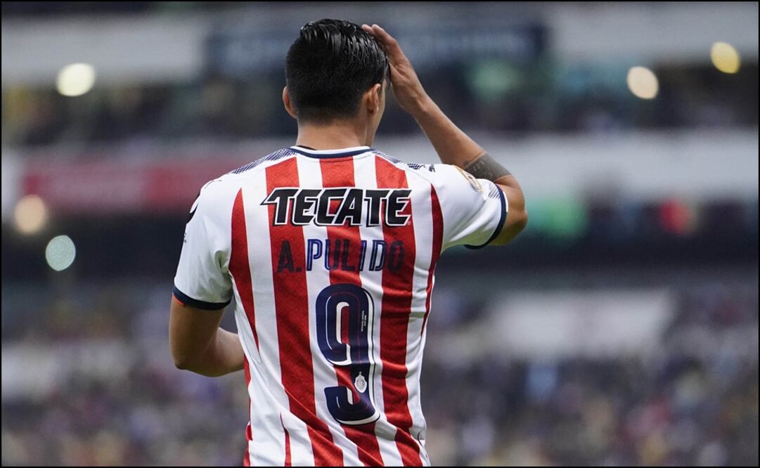 Imago7. Alan Pulido durante el Clásico Nacional