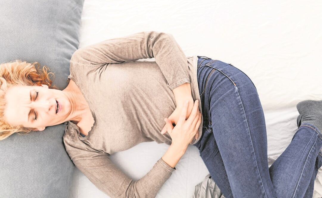 Los síntomas son dolor, sensación de que en la zona hay una bolita y un peso adicional que molesta, e incontinencia urinaria. Foto: Istock