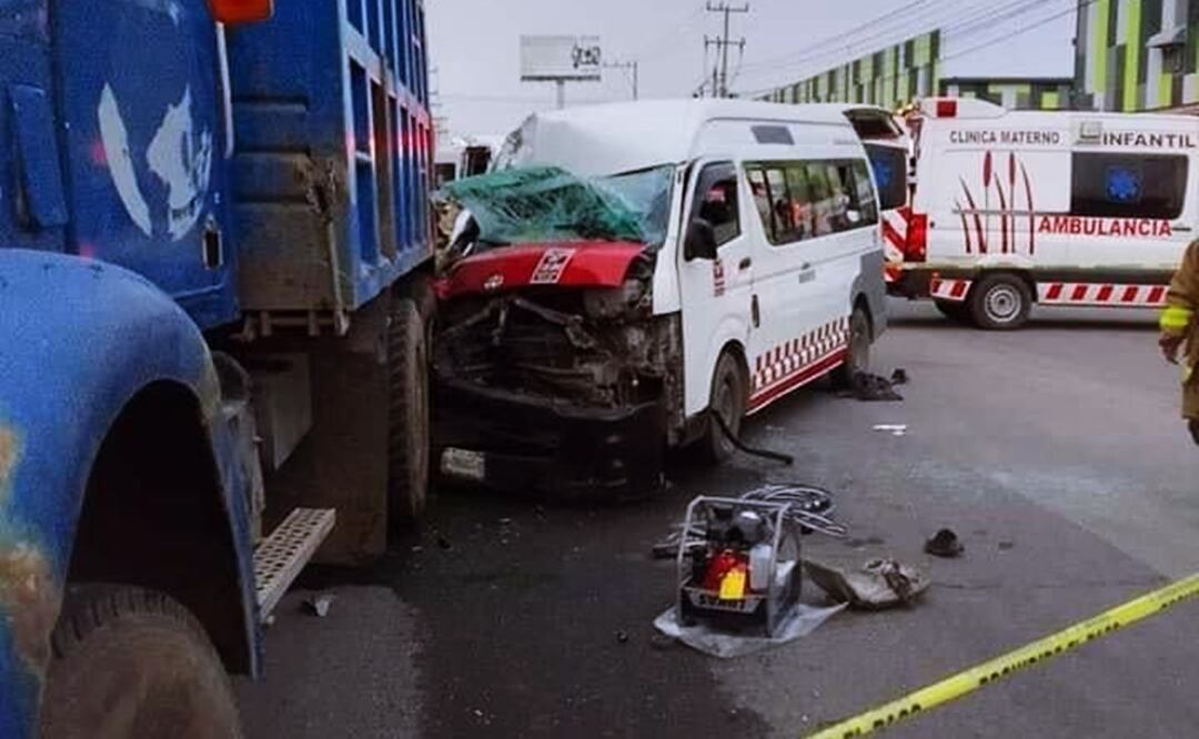 Choque en Boulevard Benito Juárez deja una mujer fallecida y catorce lesionados en Tultitlán. Foto: Especial