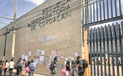 Colectivo toma Prepa 6 de la UNAM por casos de acoso