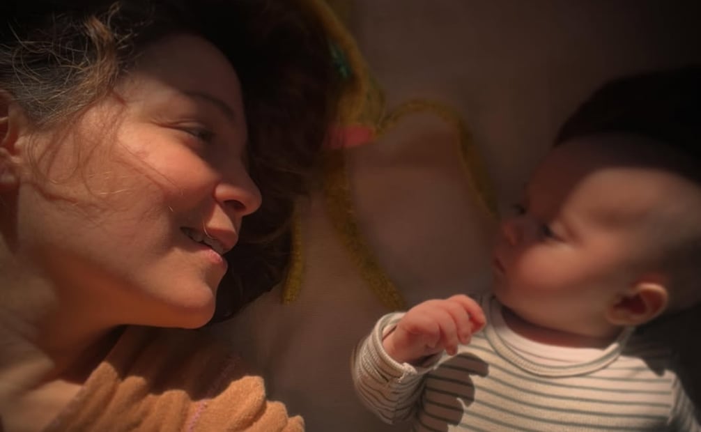 La cantante presentó a su hijo con esta tierna imagen. Foto: Instagram oficial
