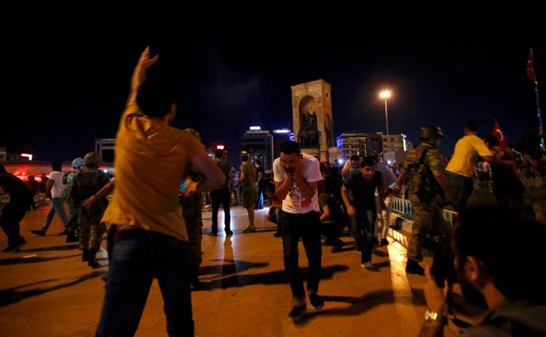 Enfrentamientos en las calles de Turquía mientras el Gobierno pide resistir