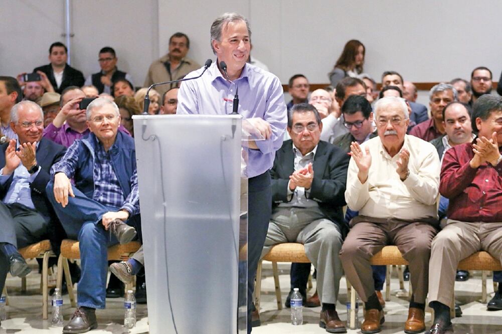 Por segunda ocasión, José Antonio Meade visitó Sonora como precandidato presidencial de la coalición PRI-PVEM-Panal, para reunirse con militantes del tricolor (ESPECIAL)