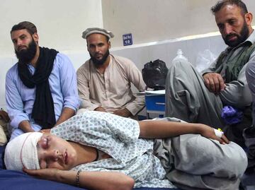 Terremoto de magnitud 6 sacude la frontera entre Afganistán y Paquistán; reportan 812 muertos