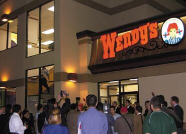 Wendy's cerrará 300 sucursales en EU; busca frenar caída de sus ganancias