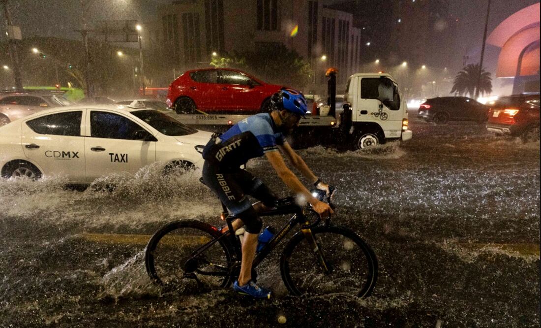 La CDMX se encuentra con doble alerta por lluvias este sábado 26 de julio. Foto: Germán Espinosa/EL UNIVERSAL
