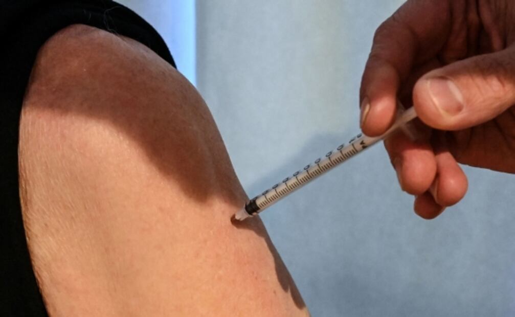 ¿Pacientes recuperados de Covid-19 deben vacunarse? Esto dicen expertos