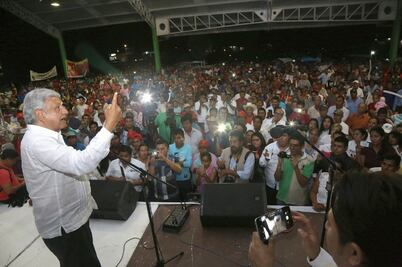 Córdova solapa fraudes electorales, dice López Obrador