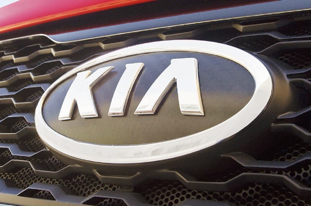 La llegada al país de nuevas marcas, como la coreana KIA, ha estimulado al mercado (ARCHIVO)