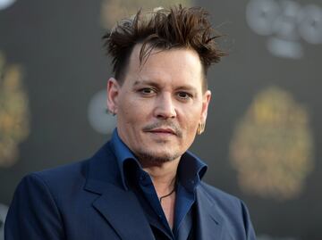 Johnny Depp culpa a ex representantes de su crisis financiera