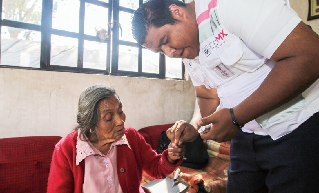 "Constitución y Médico en tu Casa, sello de Mancera"