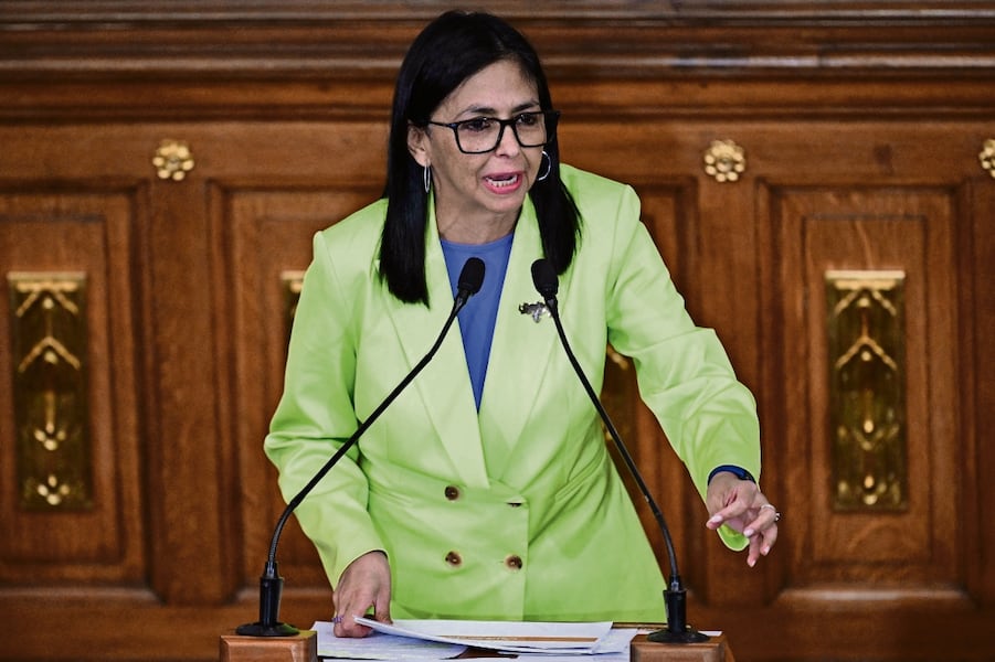 Delcy Rodríguez, una jugadora a dos bandas