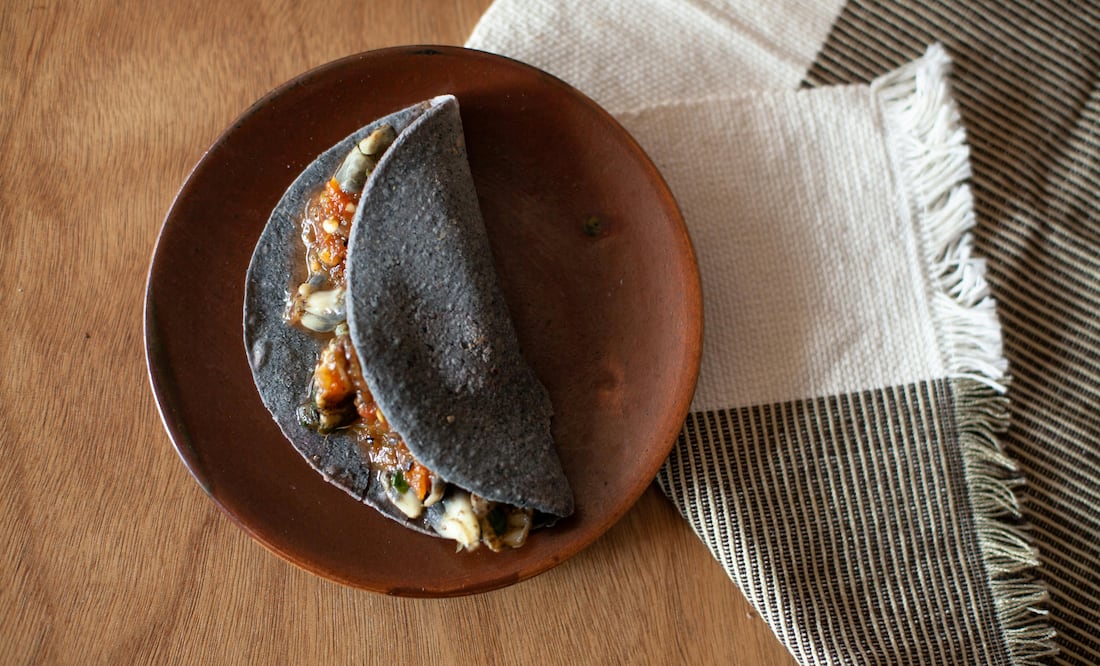 Las tortillas de maíz azul se utilizan para quesadillas y tacos. Foto: Pexels / Los Muertos Crew
