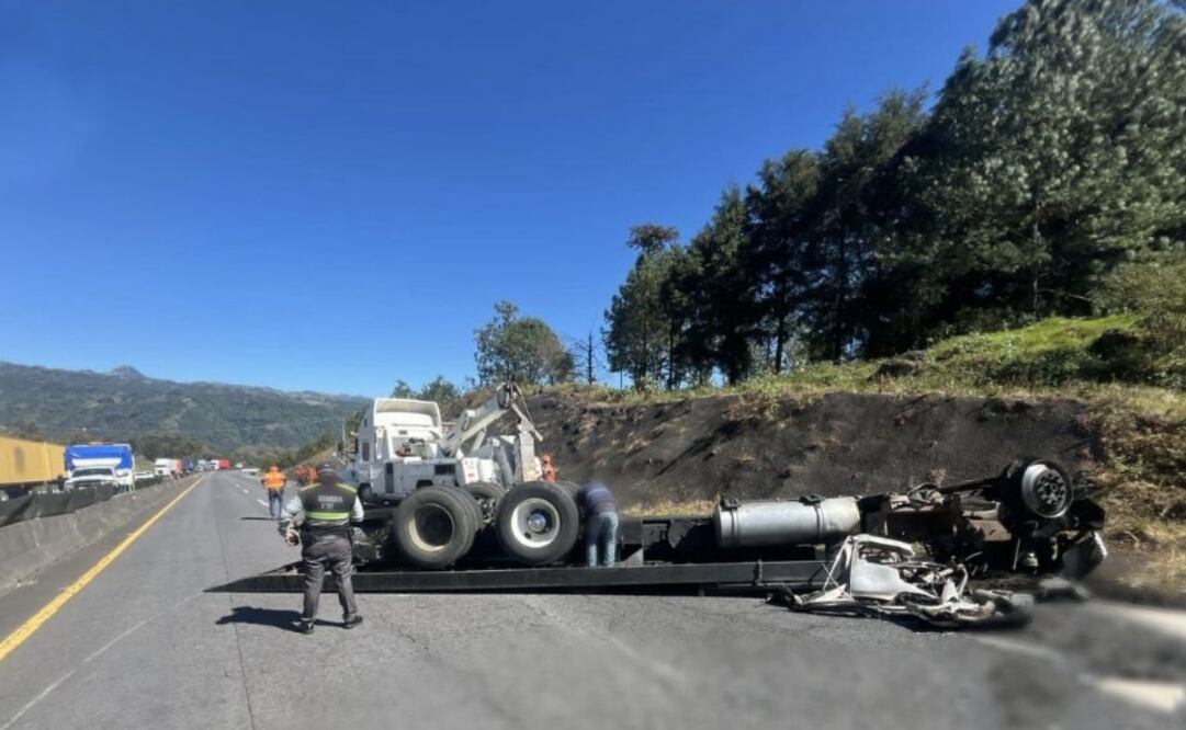 Cuatro personas muertas dejó un accidente vehicular en una carretera de Veracruz (25/11/2024). Foto: X @
Guardia Nacional Carreteras
@GN_Carreteras