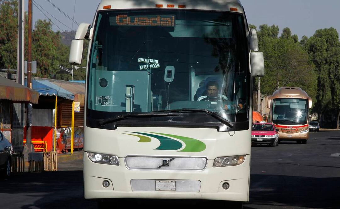 La producción de autobuses forá- neos cayó casi 90% por el Covid. Foto: Archivo/ El Universal.