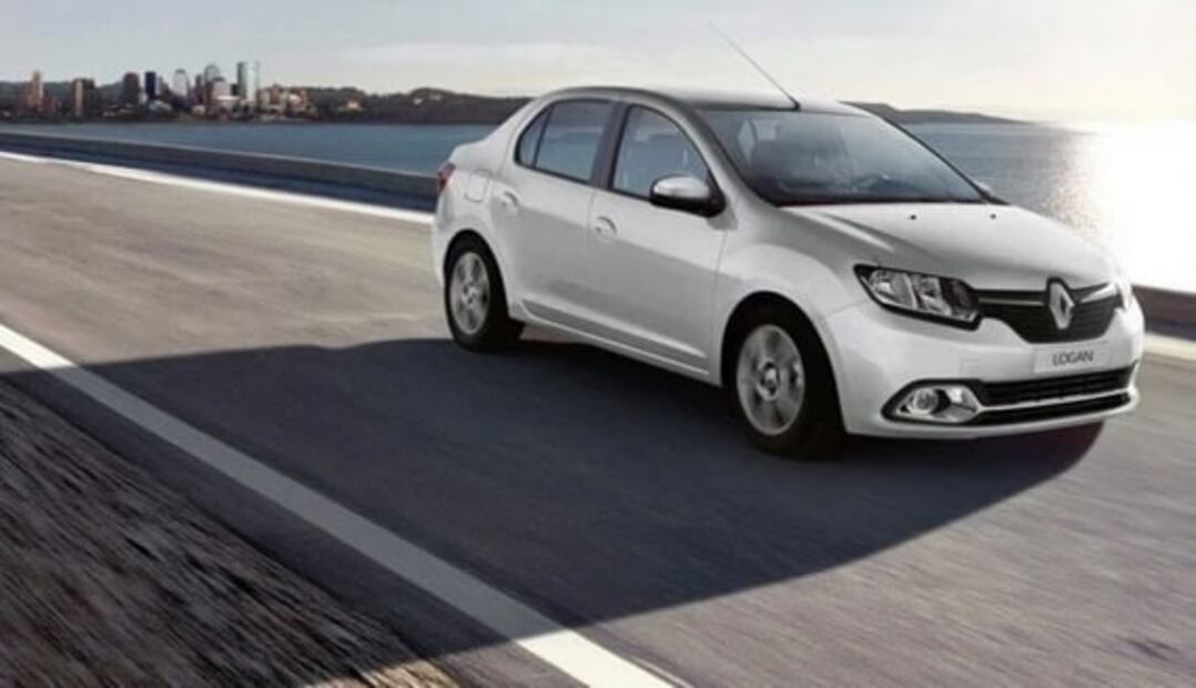 Autos de menos de 300 mil pesos con la cajuela más grande