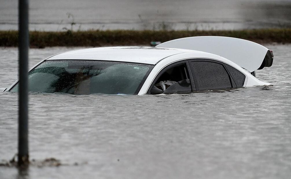 La intensa lluvia que se registró la víspera a lo largo de la frontera entre Texas y México disminuyó el viernes. (28/03/25) Foto: AP