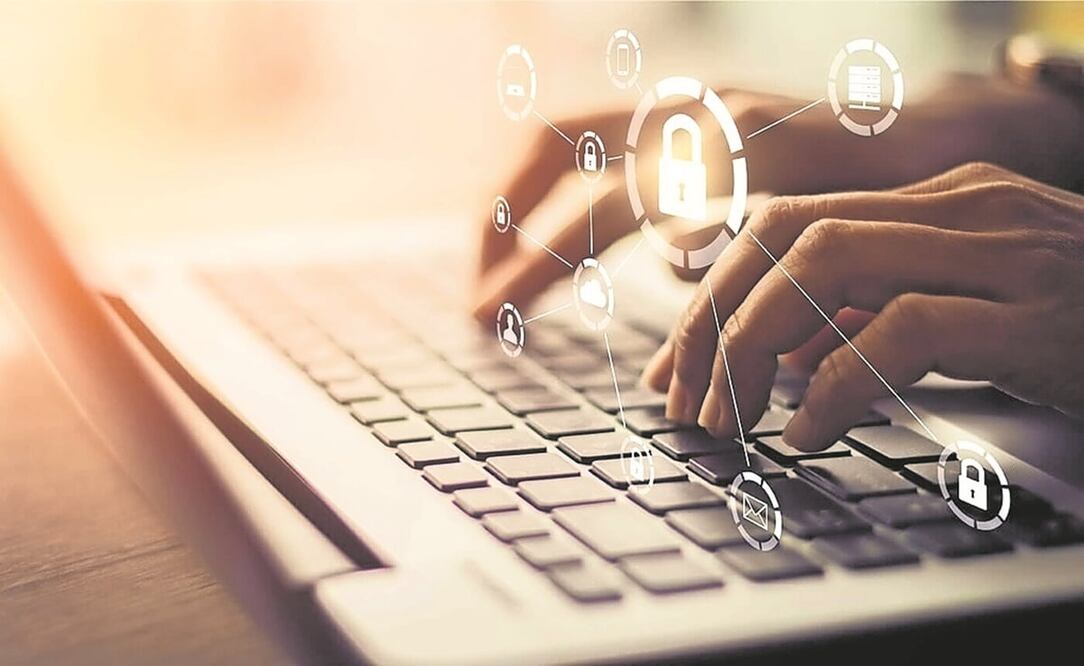 En 2022 se recibieron en la Ciudad de México alrededor de 20 mil reportes relacionados con suplantación de identidad, fraude, robo de contraseñas y phishing. Foto: ESPECIAL