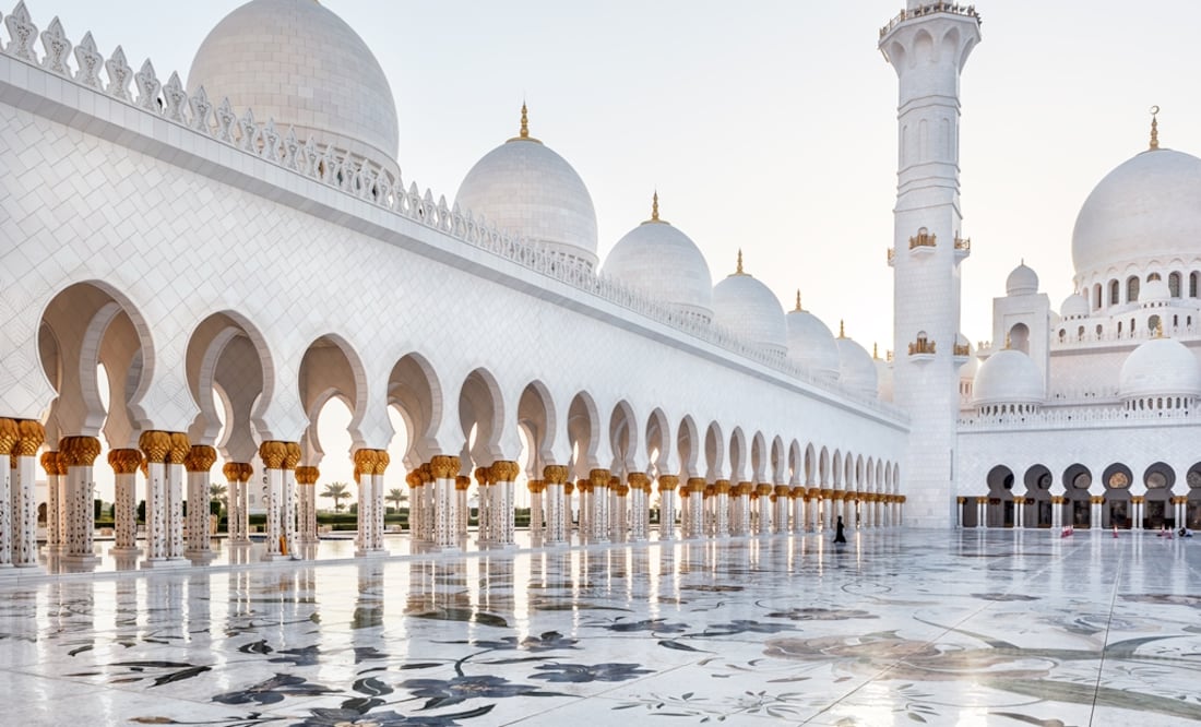 La opulenta mezquita Sheikh Zayed. Foto: Istock