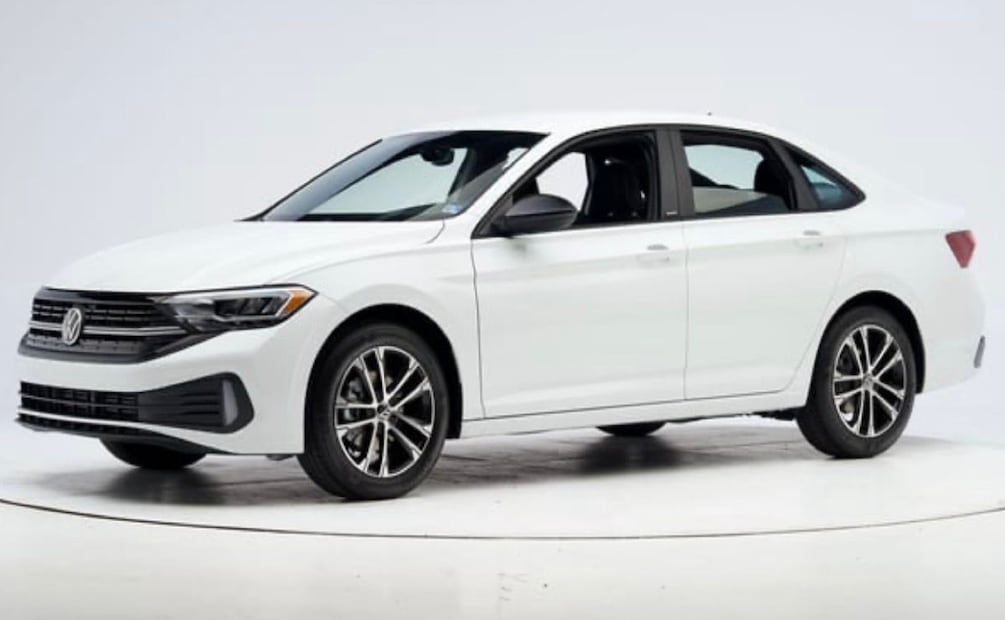 Volkswagen Jetta 2023. Foto: IIHS
