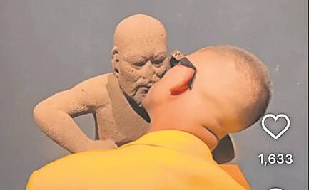 “¿Dónde están los vigilantes”, cuestionan a la seguridad del Museo Nacional de Antropología tras besos de artista a piezas prehispánicas