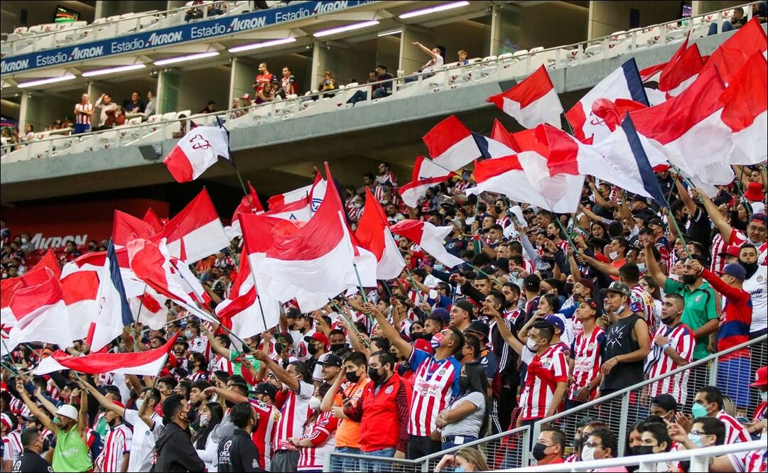 LAS BARRAS SÍ VOLVERÁN AL ESTADIO DE LAS CHIVAS - FOTO: IMAGO7