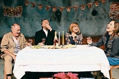 Brindan por salud y trabajo