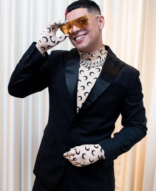 3 looks de lujo que ha lucido Eduin Caz de Grupo Firme