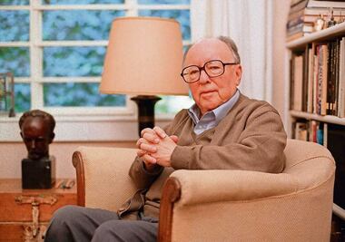 A 100 años del nacimiento de Augusto Monterroso, ¿"...el dinosaurio todavía estaba allí"?