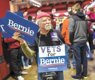 El establishment demócrata, en guerra contra Bernie Sanders