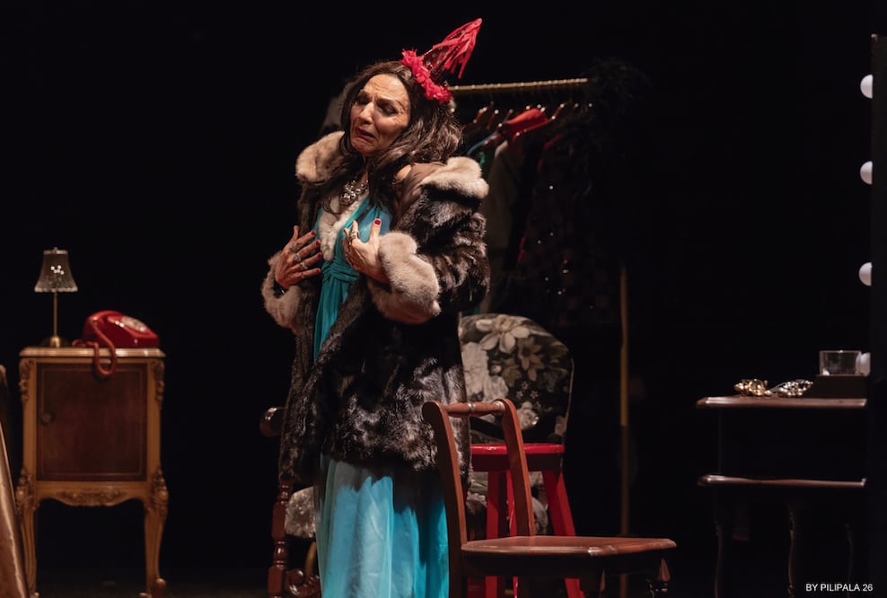 Guindi interpreta a María Inés, una exactriz de cine que vive anhelando su pasado. Foto: Dodo Escenas