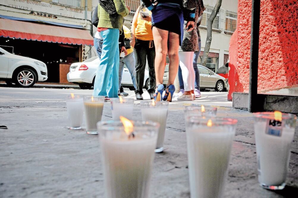 Las compañeras de la víctima señalan que es el cuarto caso de una sexoservidora asesinada por la persona que contrata sus servicios (ARMANDO MARTÍNEZ. EL GRÁFICO)