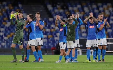 "Chucky" Lozano y compañeros se rebelan contra presidente del Napoli