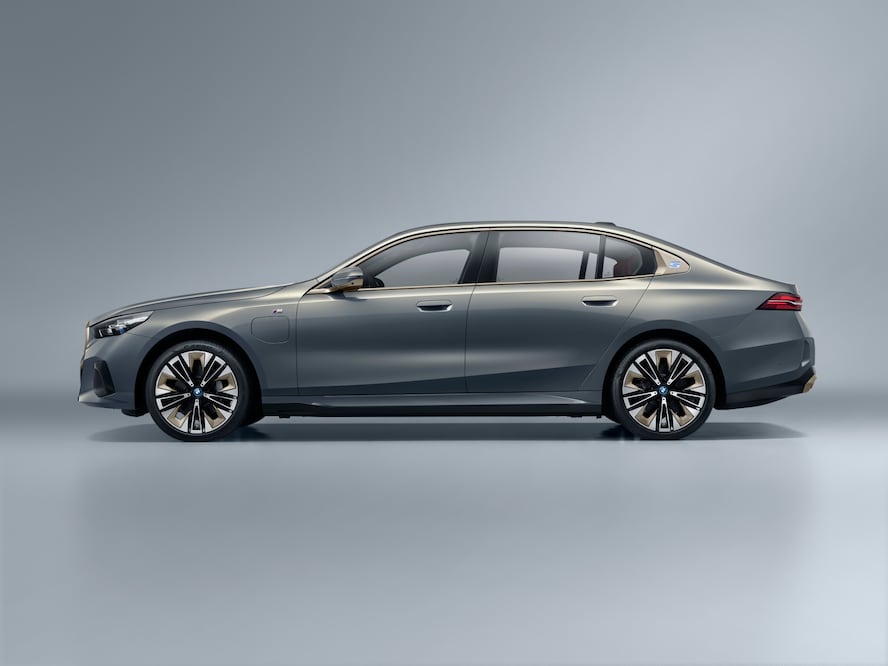 El mercado chino aprecia mucho los autos con distancia entre ejes extendida.