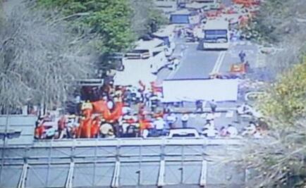 Manifestantes llegan a Bucareli tras avanzar por Reforma