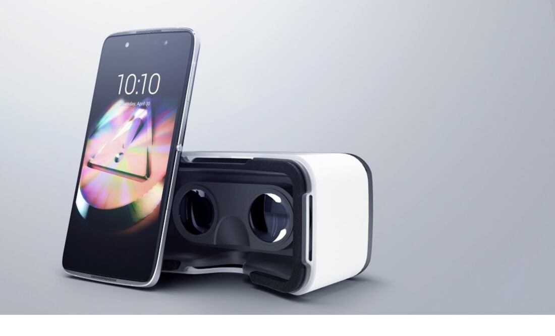 Las gafas VR en combinación con el equipo, permiten visualizar contenidos y jugar con títulos desarrollados específicamente para los visores