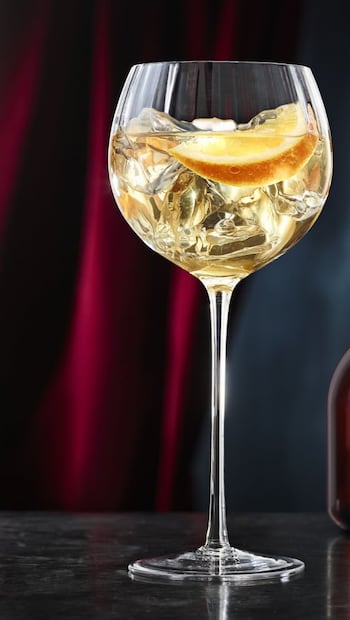 Cómo hacer cocteles con licor de coñac y naranja