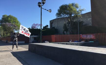 Llegan maestros de la CNTE a San Lázaro