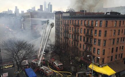 Varios heridos tras incendio y derrumbe en Nueva York