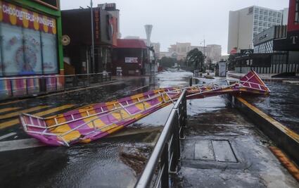 Paraliza huracán “Delta” todas las actividades en Cancún