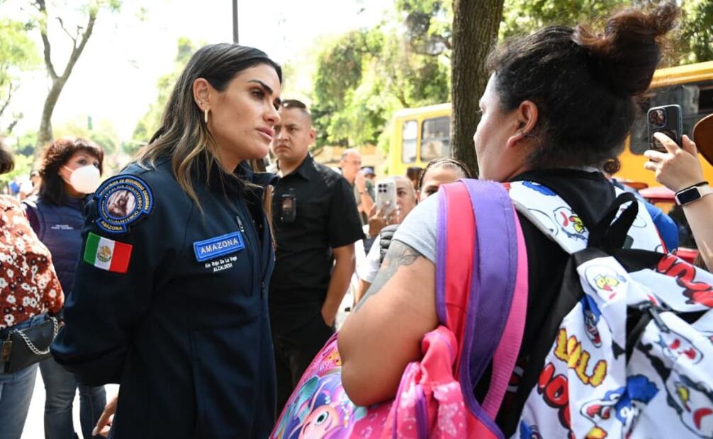 La alcaldese seguirá visitando las 33 colonias de la alcaldía y atendiendo las denuncias que recibe durante sus recorridos.
Foto: Especial.